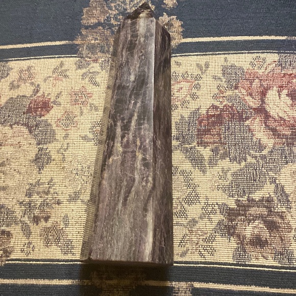 Amethyst crystal for decoration - Picture 1 of 3